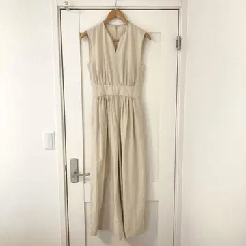 투모로우랜드 보르지 린넨 코튼 올인원 오버롤