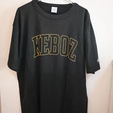 챔피온 KEBOZ 블랙 티셔츠