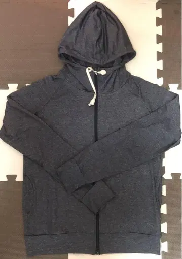 새상품급! Helly Hansen 여성용 S 래쉬가드