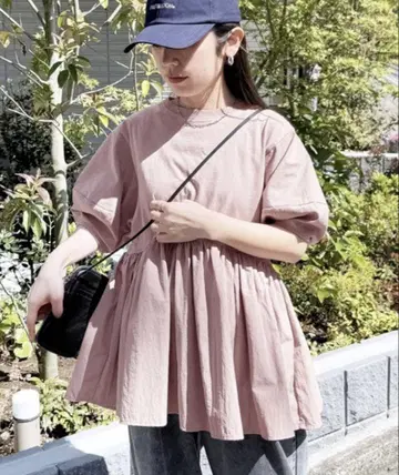 reca 퍼프 슬리브 페플럼 풀오버