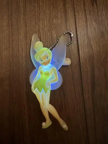 팅커벨 빛나는 배지