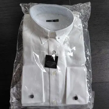 화이트 드레스 셔츠 긴팔 버튼 다운