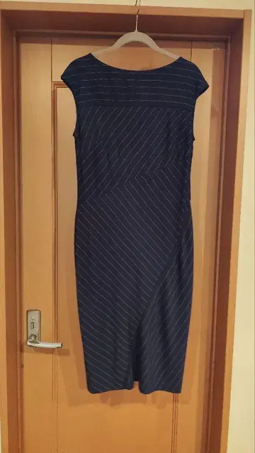 LAURE RALPH LAUREN 슬리브리스 원피스 사이즈 6