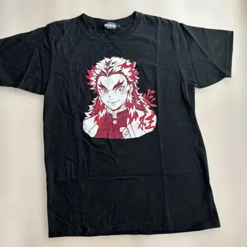 반다이 캐릭터 귀멸의 칼날 렌고쿠 쿄쥬로 티셔츠 M 사이즈