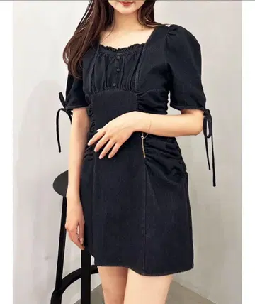 dazzlin 개더 디자인 모듬 미니 원피스