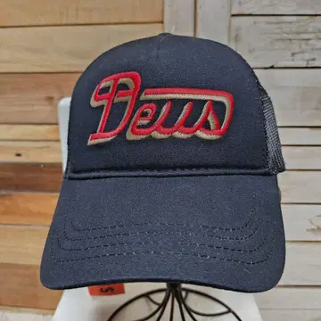 새상품 DEUS EX MACHINA 데우스 TRUCKER 캡 메쉬