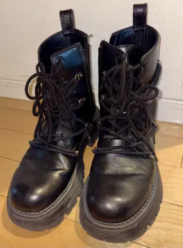 자라 볼륨 레이스업 부츠 47