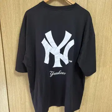 4L 새상품 Yankees 블랙 티셔츠 MLB 자수 NY 양키스