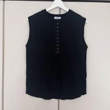 BEAUTY&YOUTH 블랙 슬리브리스