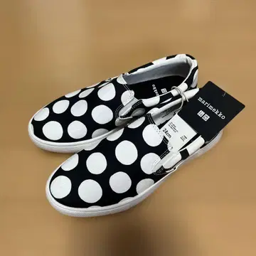 유니클로 마리메꼬 슬립온 스니커즈 UNIQLO Marimekko