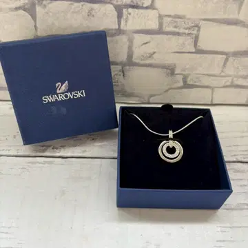 444.SWAROVSKI 스와로브스키 목걸이 실버 큐빅