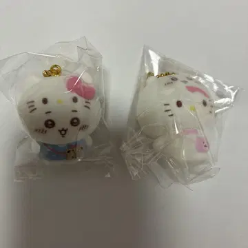 치이카와 산리오 시크릿 플로키 마스코트 참 헬로키티