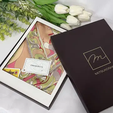 미사용 새상품 Emilio Pucci 에밀리오 푸치 실크 스카프