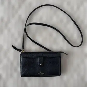 kate spade 블랙 스마트폰 숄더백