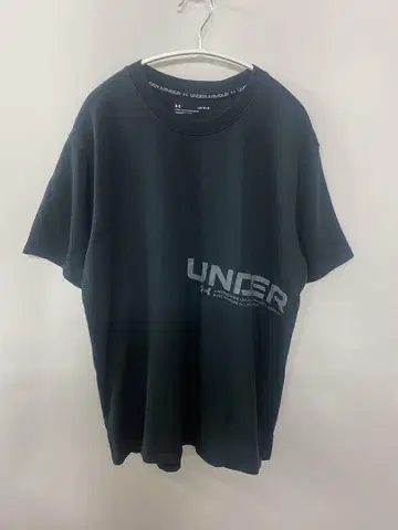 언더아머 블랙 크루넥 반팔 티셔츠 로고 블랙 L
