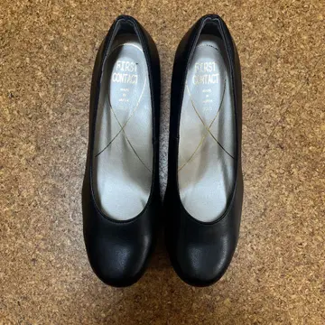 블랙 펌프스