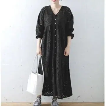 새상품 어반 리서치 써니 라벨 컷워크 레이스 원피스 블랙