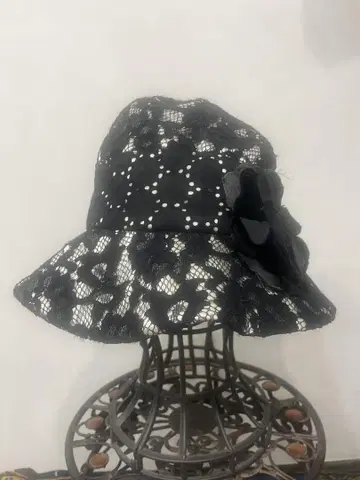 Shoko 레이스 꽃 장식 버킷 햇