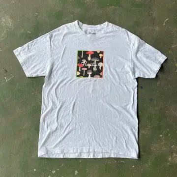 Primitive Skateboarding 티셔츠