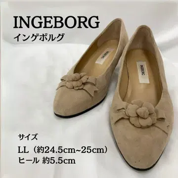 잉게보그 INGEBORG 베이지 플라워 장식 펌프스 LL