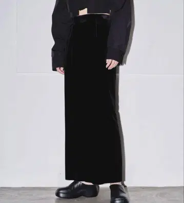 미사용 새상품 Todayful Pencil Velour Skirt 36