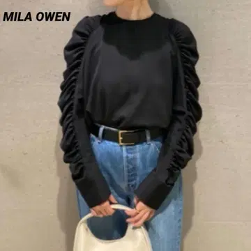 새상품급 미라 오웬 숄더 개더 디자인 블라우스 블랙 M