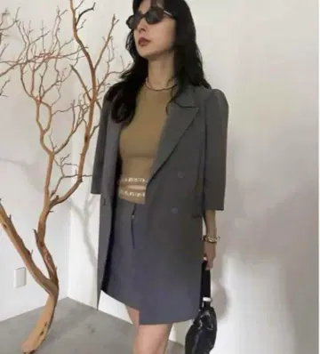 아메리 퍼프 반소매 재킷과 스커트 세트
