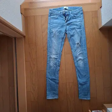 GYDA 스키니 데님 라이트 블루 데미지 가공