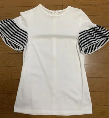 보더스 앳 발코니 티셔츠 36