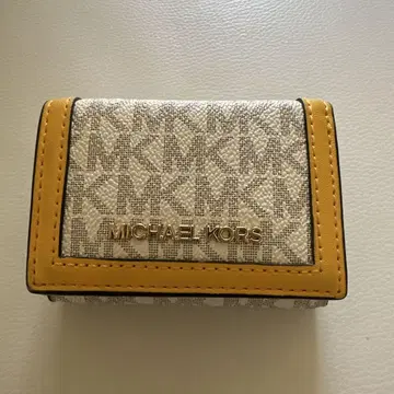 삼중 지갑 MICHEAL KORS
