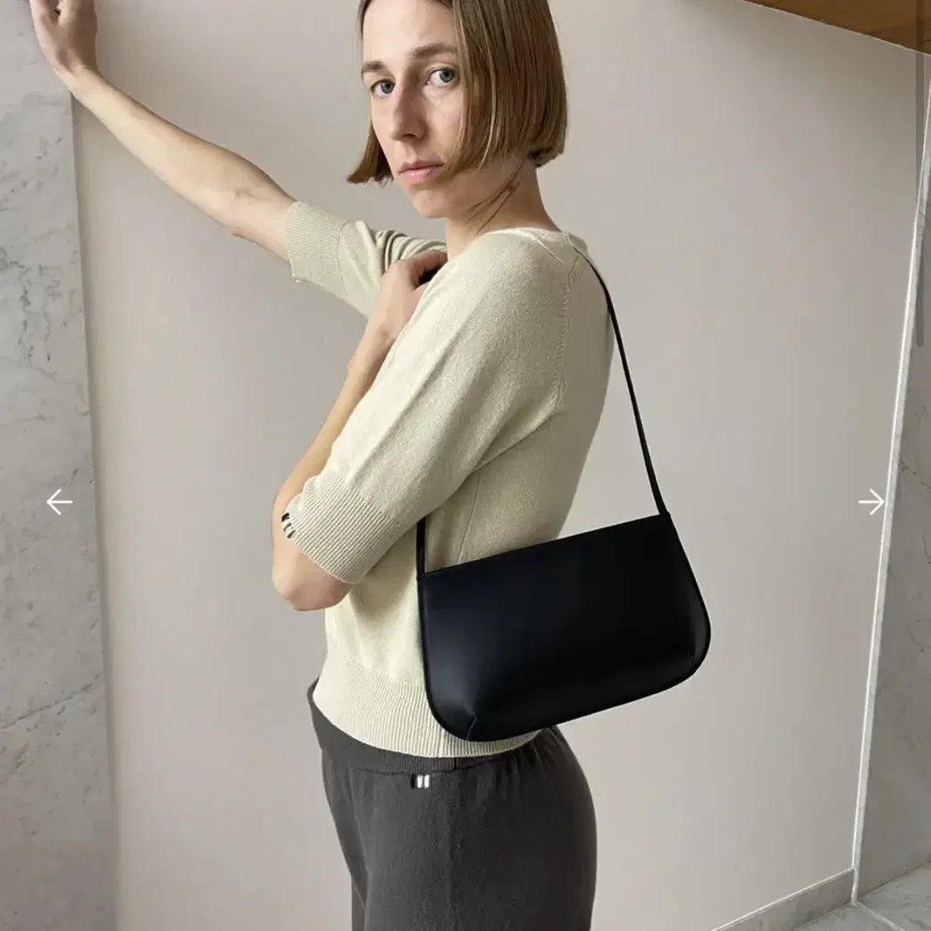 Shop 아모멘토가방 on Bunjang Global Site - No more Korean