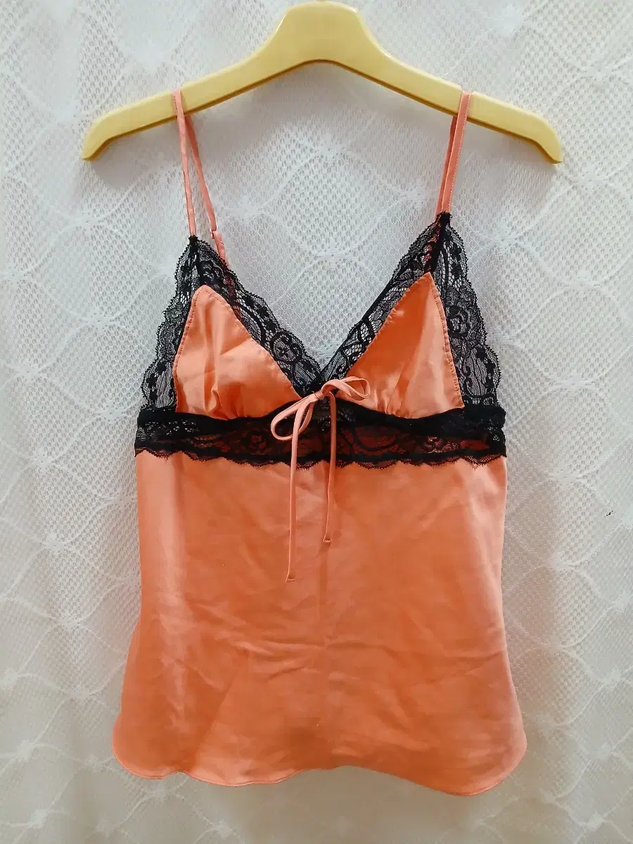 Eblin Slip Top S
