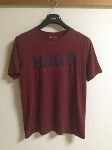 HUGO 버건디 로고 티셔츠 남성용 S 새상품급