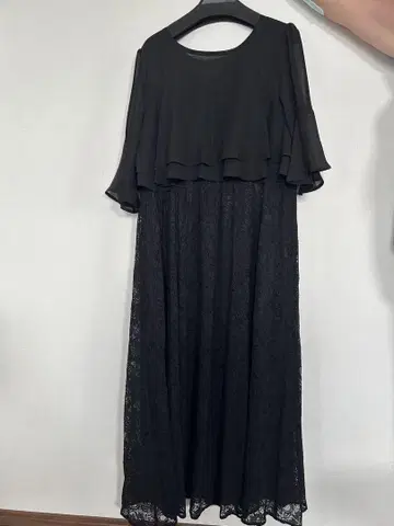 Add Rouge 블랙 레이스 롱 드레스 플레어 슬리브