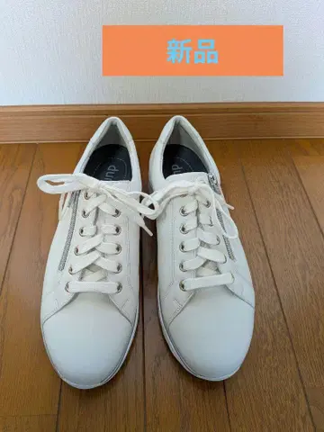 (새상품) durea 화이트 가죽 통굽 스니커즈