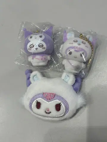 산리오 치이카와 쿠로미 모몽가 시크릿 플로키 마스코트 참