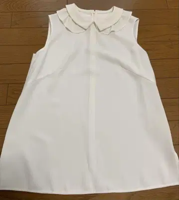 르네 rene 화이트 카라 부착 슬리브리스 36