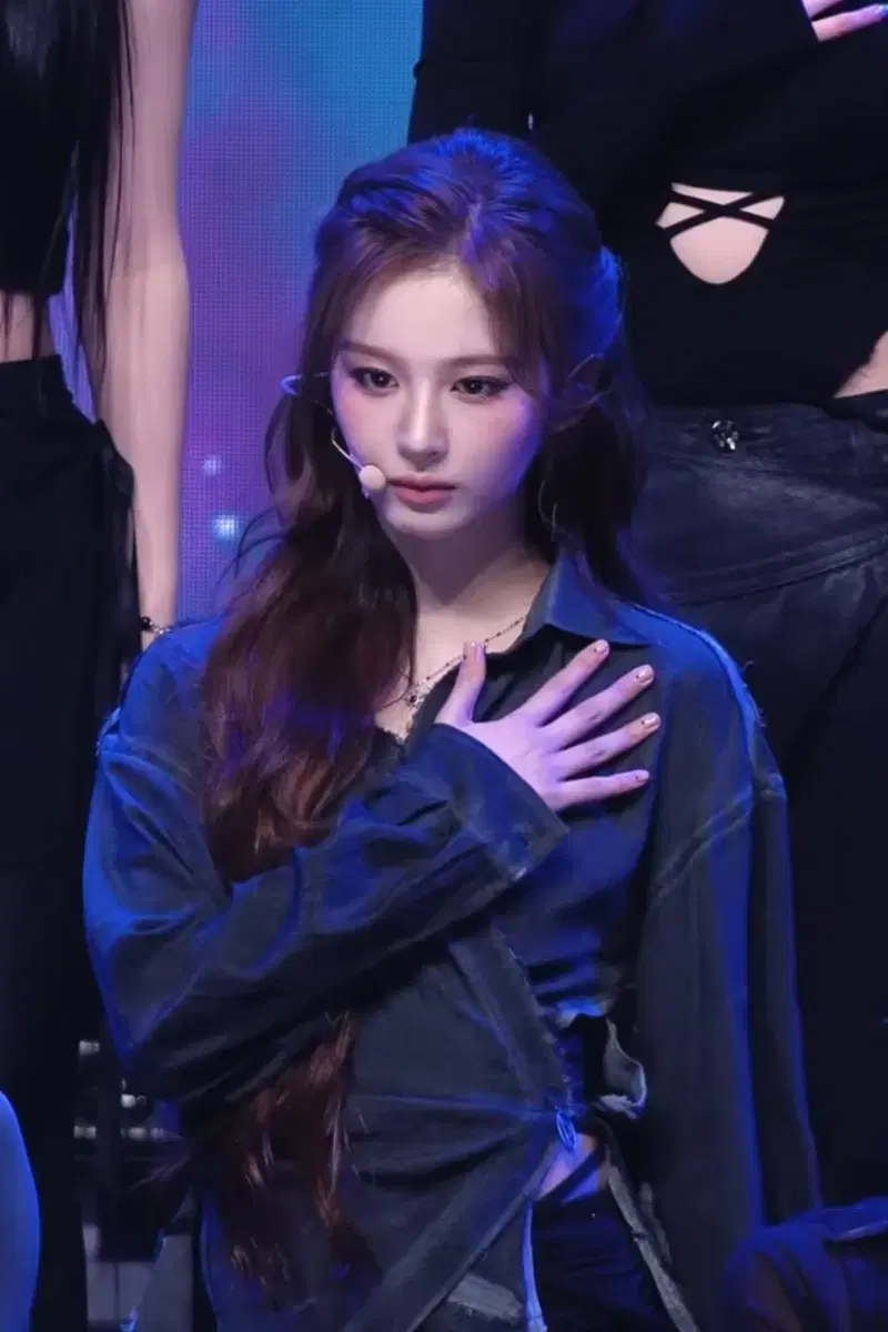 엔믹스 설윤 사인 폴라로이드