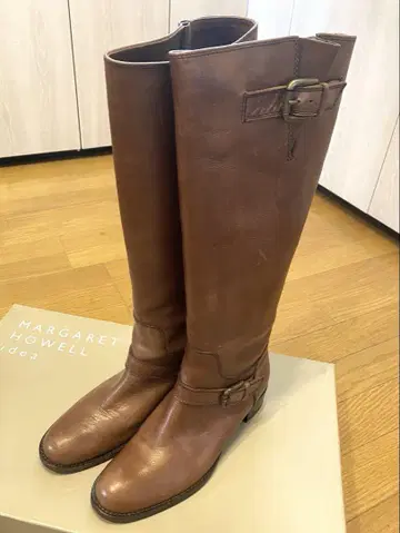 MARGARET HOWELL 브라운 롱 부츠
