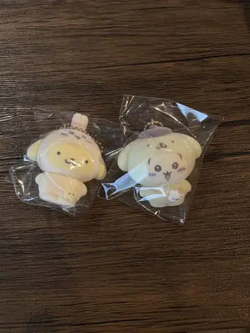 치이카와 산리오 시크릿 플로키 마스코트 참 토끼 폼폼