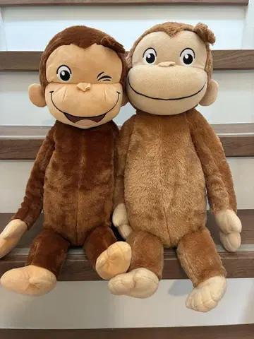 오자루의 조지 봉제 인형 2개 세트
