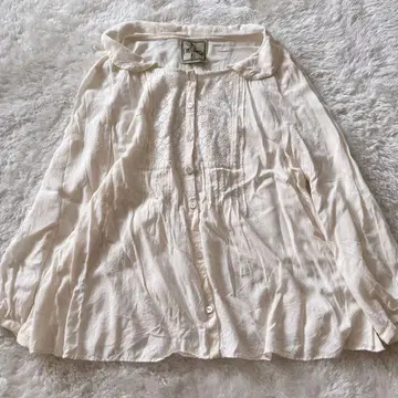 호코모모라 크림색 레이스 긴팔 셔츠 블라우스 40