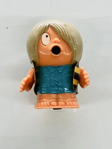 타카라 게게게의 키타로 쵸로주 입에서 불꽃이 솟아오른다