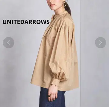 유나이티드 애로우즈 개더 벌룬 블라우스 베이지 코튼