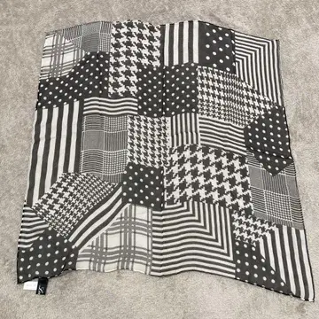 Leilian 스카프 실크 SILK 레리안 도트 하운드투스 체크