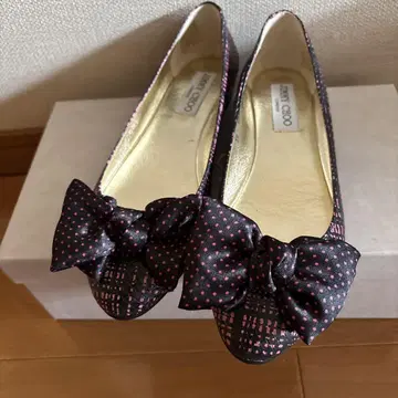 JIMMY CHOO 플랫슈즈
