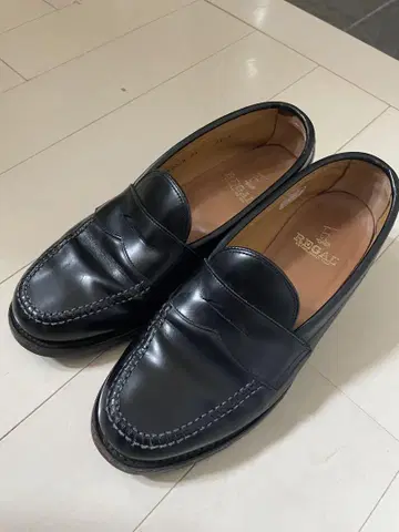 REGAL 블랙 가죽 로퍼 리갈 24.5