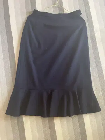 mademoiselle KIMIJIMA 네이비 플레어 스커트
