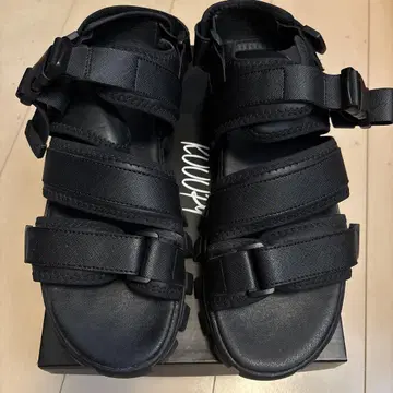샌들 kuuupy M 사이즈