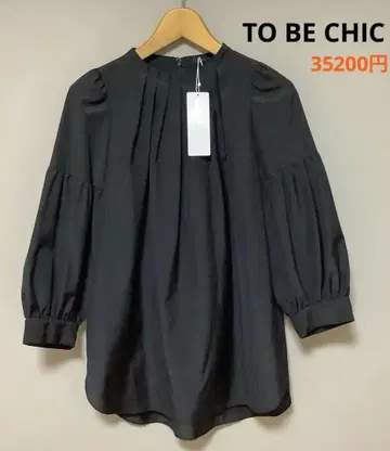 새상품 TO BE CHIC 벌룬 슬리브 블랙 블라우스 42